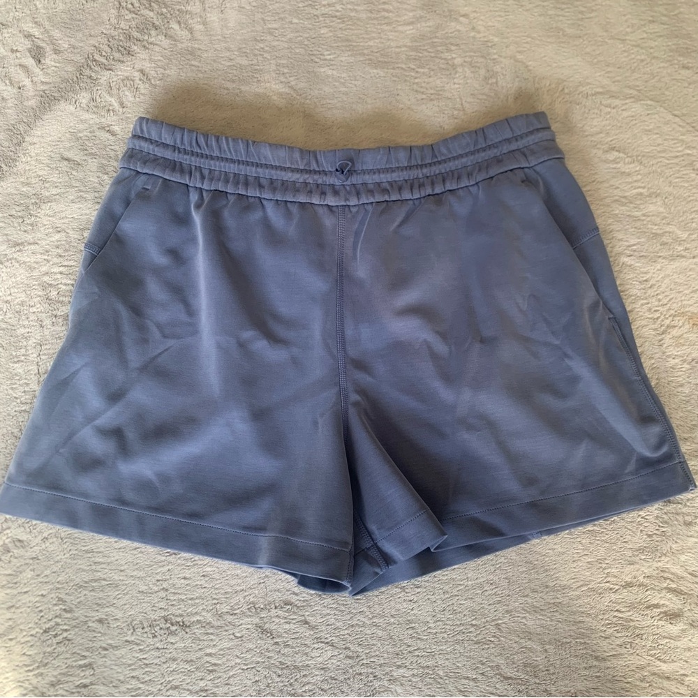 Lululemon Softstreme High-Rise Short 4" Women’s Sz 12 Oasis Blue - Picture 2 of 9